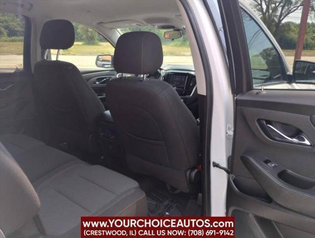 Photo of 2021 Summit White Chevrolet Traverse