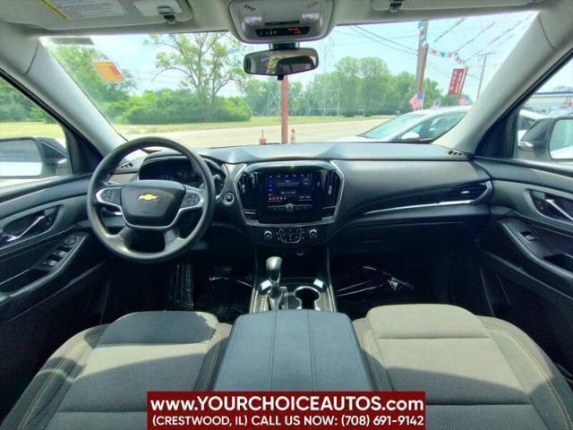 Photo of 2021 Summit White Chevrolet Traverse