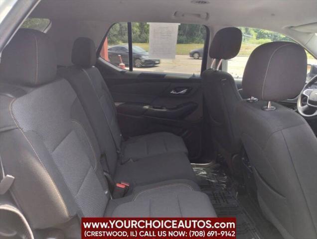 Photo of 2021 Summit White Chevrolet Traverse
