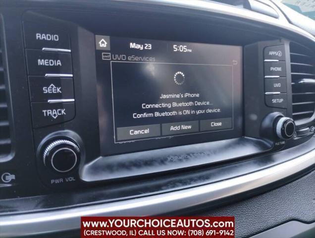 Photo of 2017 Snow White Pearl Kia Sorento