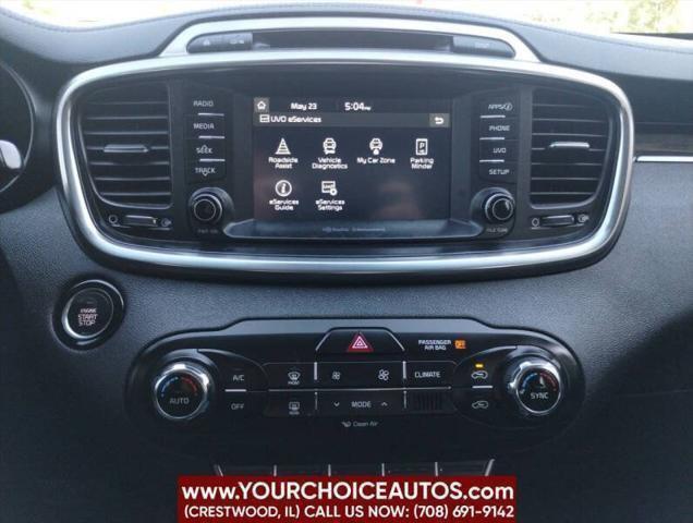Photo of 2017 Snow White Pearl Kia Sorento