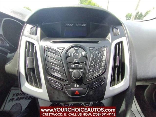 Photo of 2013 Silver Ford Focus