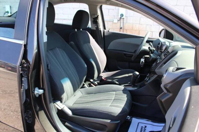 Photo of 2013 Mocha Bronze Metallic Chevrolet Sonic