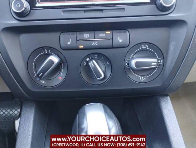 Photo of 2015 Black Volkswagen Jetta