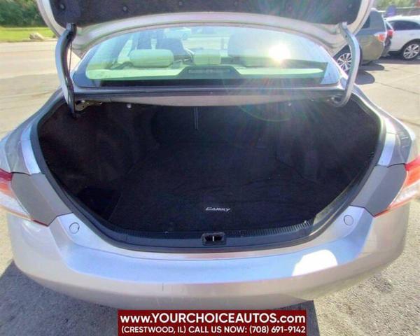 Photo of 2010 Classic Silver Metallic Toyota Camry