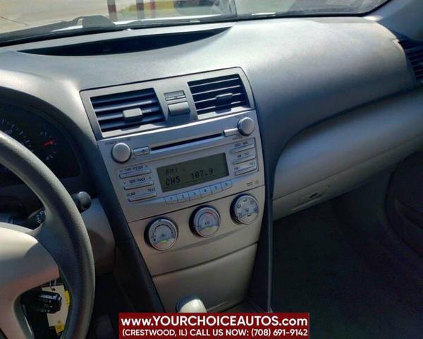 Photo of 2010 Classic Silver Metallic Toyota Camry