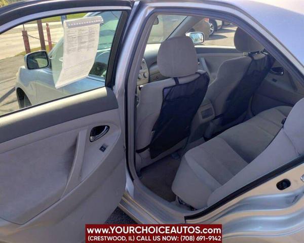 Photo of 2010 Classic Silver Metallic Toyota Camry