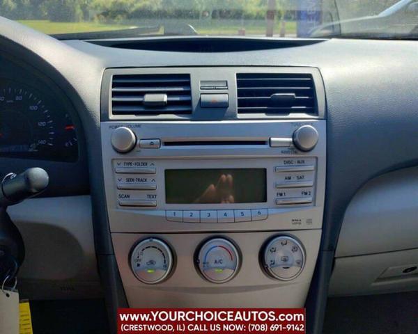 Photo of 2010 Classic Silver Metallic Toyota Camry