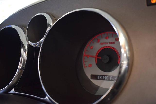 Photo of 2007 Mysterious (Black) Pontiac Solstice