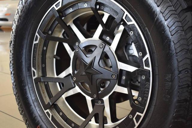 Photo of 2016 Black Clearcoat Jeep Wrangler Unlimited