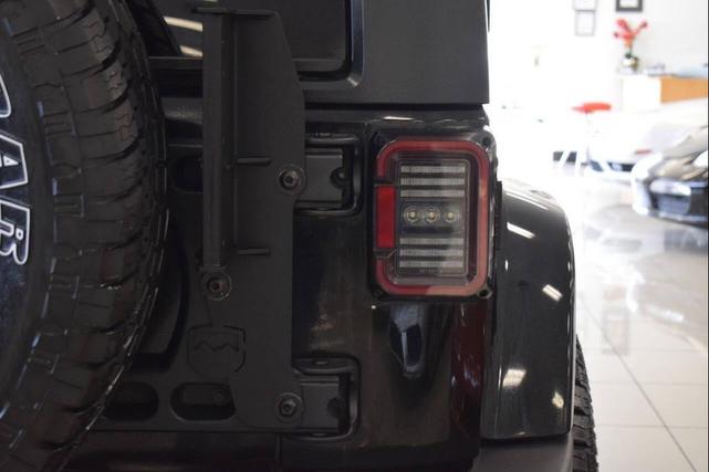 Photo of 2016 Black Clearcoat Jeep Wrangler Unlimited