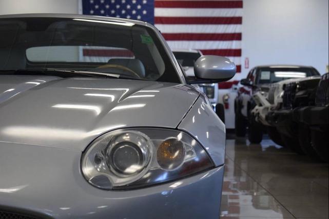 Photo of 2007 Liquid Silver Jaguar XK