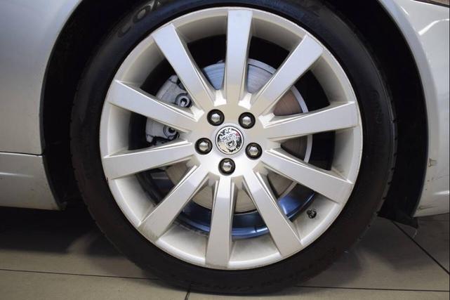 Photo of 2007 Liquid Silver Jaguar XK