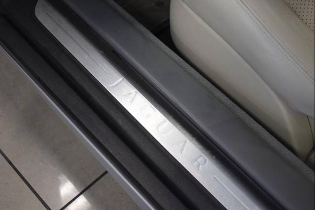 Photo of 2007 Liquid Silver Jaguar XK
