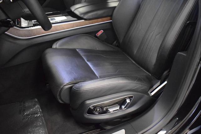 Photo of 2019 Mythos Black Metallic Audi A8