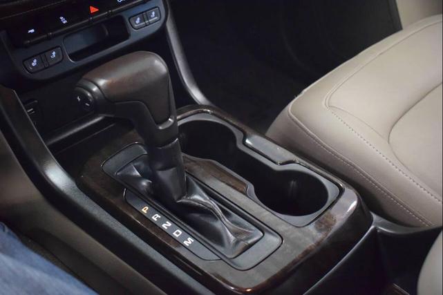 Photo of 2015 Bronze Alloy Metallic GMC Canyon