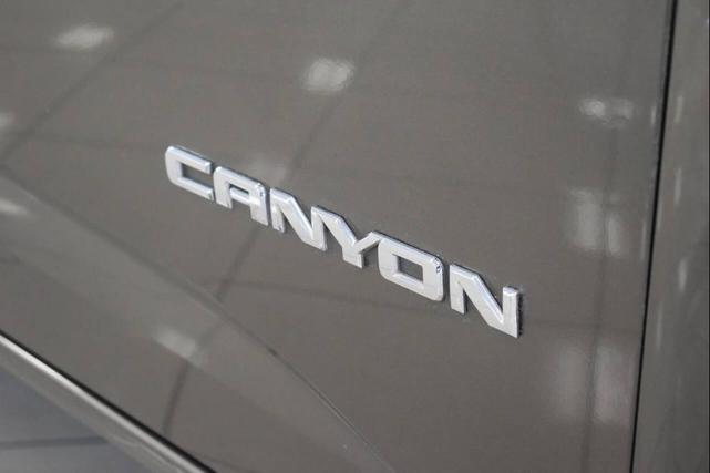 Photo of 2015 Bronze Alloy Metallic GMC Canyon