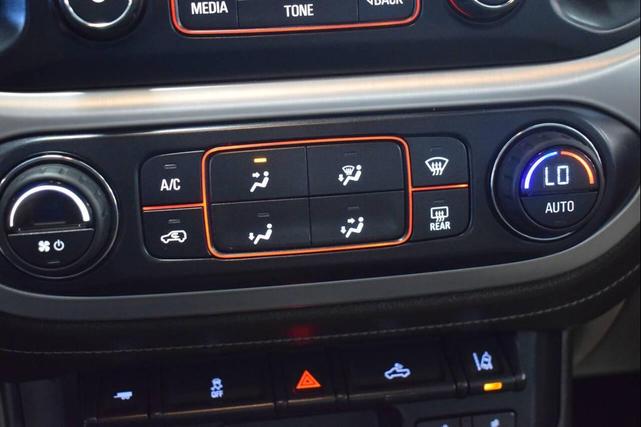 Photo of 2015 Bronze Alloy Metallic GMC Canyon