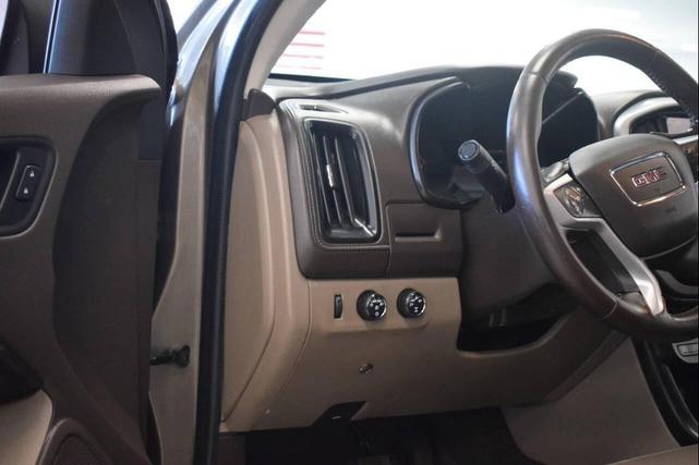 Photo of 2015 Bronze Alloy Metallic GMC Canyon