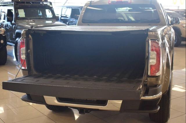 Photo of 2015 Bronze Alloy Metallic GMC Canyon