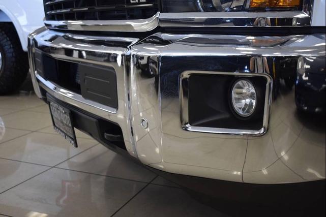 Photo of 2015 White Chevrolet Silverado 3500