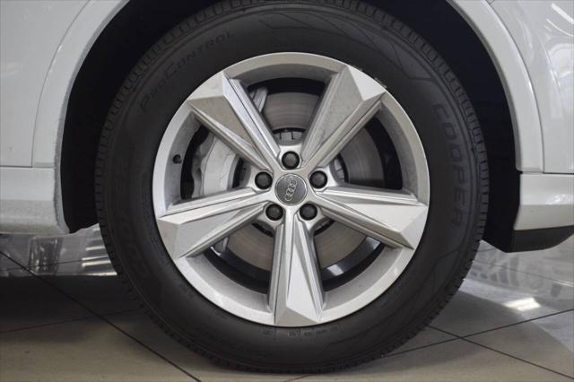 Photo of 2020 White Audi Q7