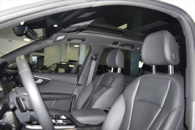 Photo of 2020 White Audi Q7