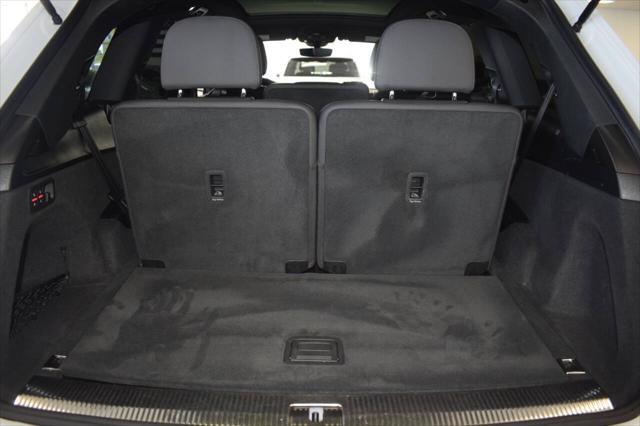 Photo of 2020 White Audi Q7