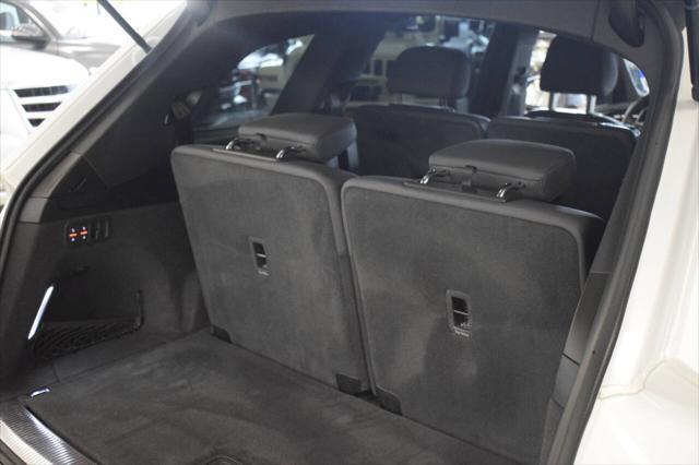 Photo of 2020 White Audi Q7