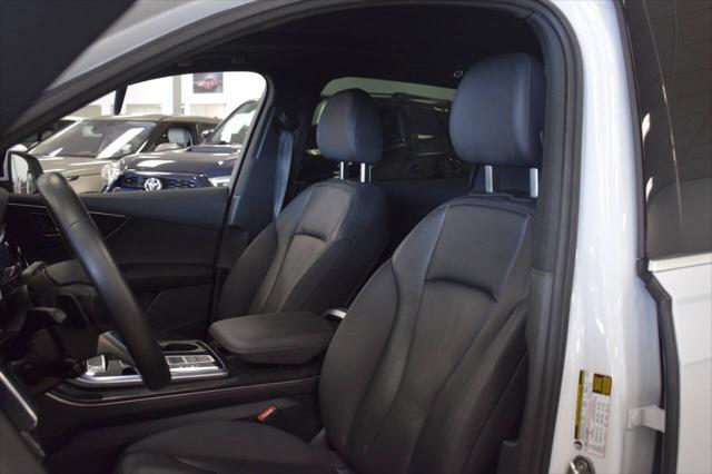 Photo of 2020 White Audi Q7