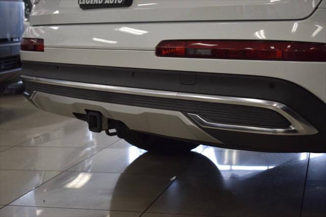 Photo of 2020 White Audi Q7