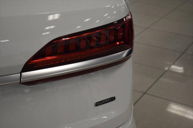 Photo of 2020 White Audi Q7
