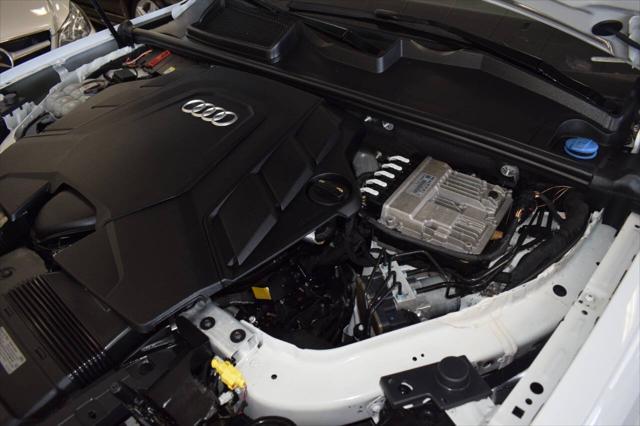 Photo of 2020 White Audi Q7