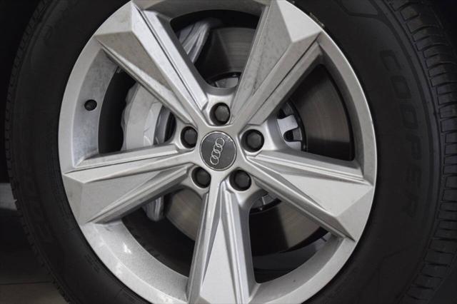Photo of 2020 White Audi Q7