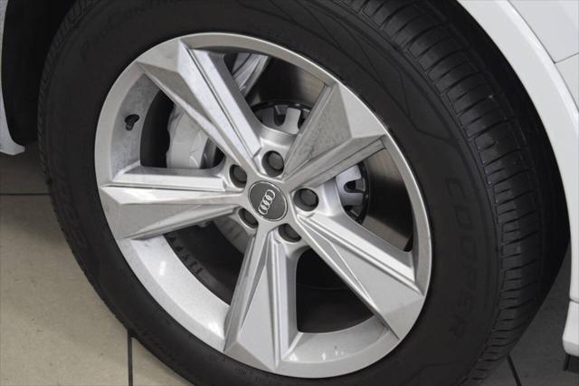 Photo of 2020 White Audi Q7