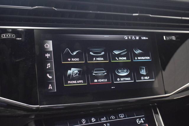 Photo of 2020 White Audi Q7
