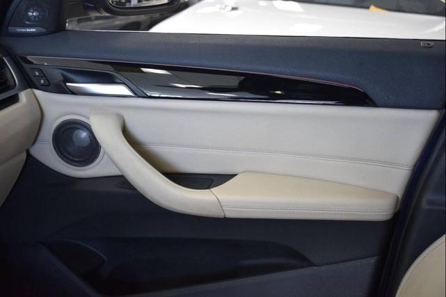 Photo of 2018 Blue BMW X1