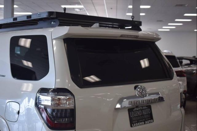 Photo of 2017 Blizzard Pearl Toyota 4Runner