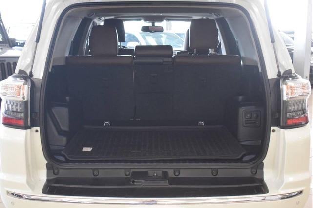 Photo of 2017 Blizzard Pearl Toyota 4Runner