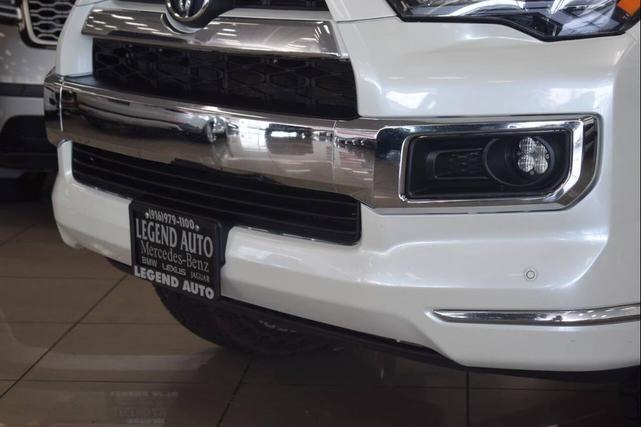 Photo of 2017 Blizzard Pearl Toyota 4Runner