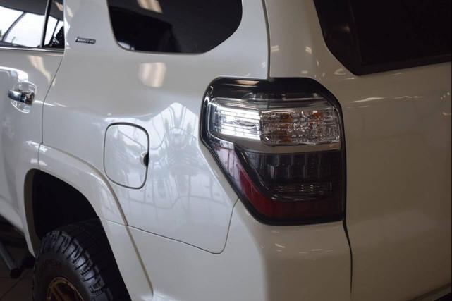 Photo of 2017 Blizzard Pearl Toyota 4Runner