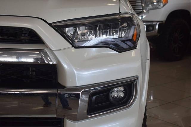 Photo of 2017 Blizzard Pearl Toyota 4Runner