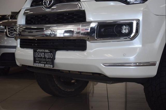 Photo of 2017 Blizzard Pearl Toyota 4Runner