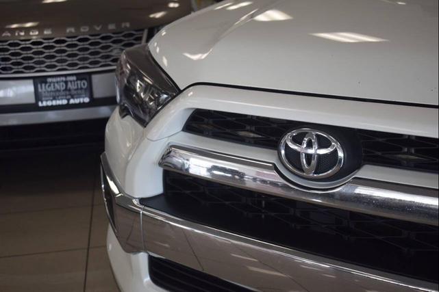 Photo of 2017 Blizzard Pearl Toyota 4Runner