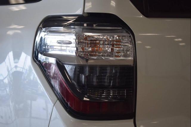 Photo of 2017 Blizzard Pearl Toyota 4Runner