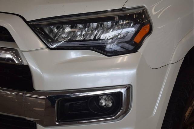 Photo of 2017 Blizzard Pearl Toyota 4Runner