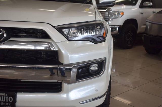 Photo of 2017 Blizzard Pearl Toyota 4Runner