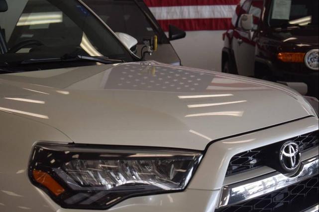 Photo of 2017 Blizzard Pearl Toyota 4Runner