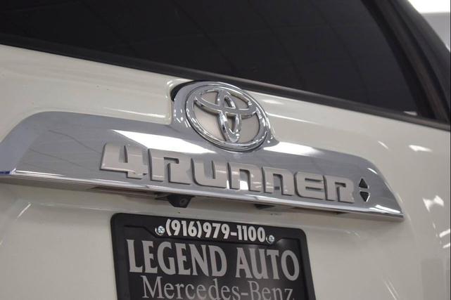 Photo of 2017 Blizzard Pearl Toyota 4Runner