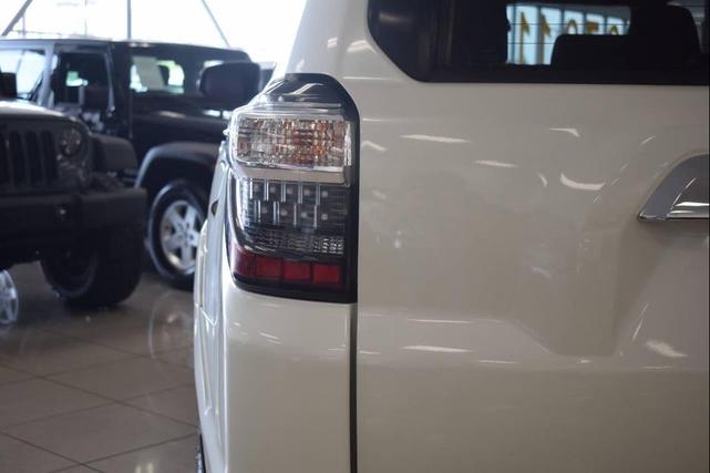 Photo of 2017 Blizzard Pearl Toyota 4Runner